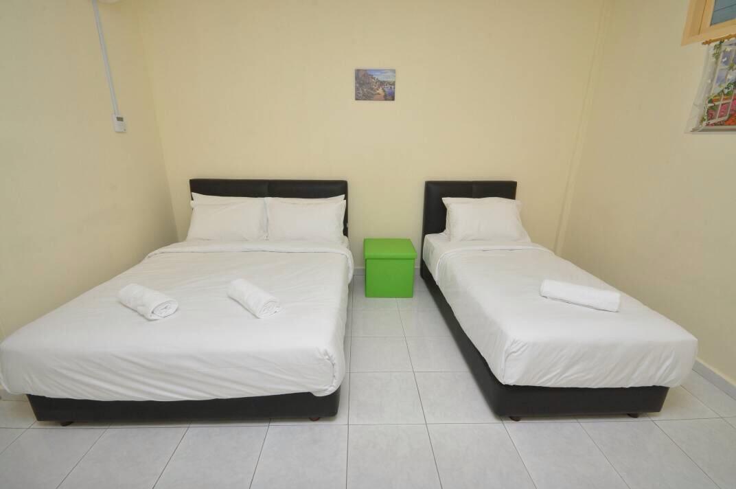 OYO 89640 Hotel Pelangi Marang Bagian luar foto