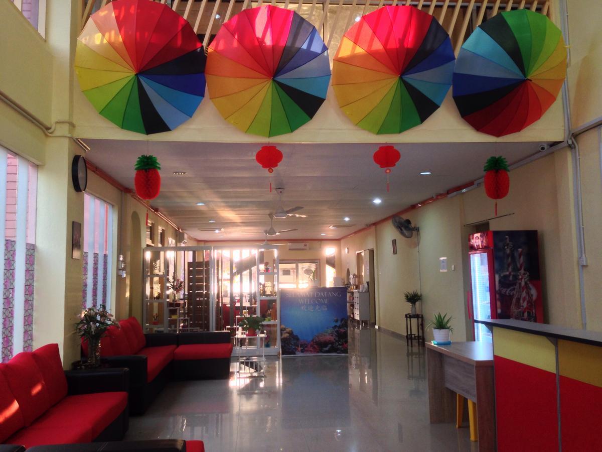 OYO 89640 Hotel Pelangi Marang Bagian luar foto