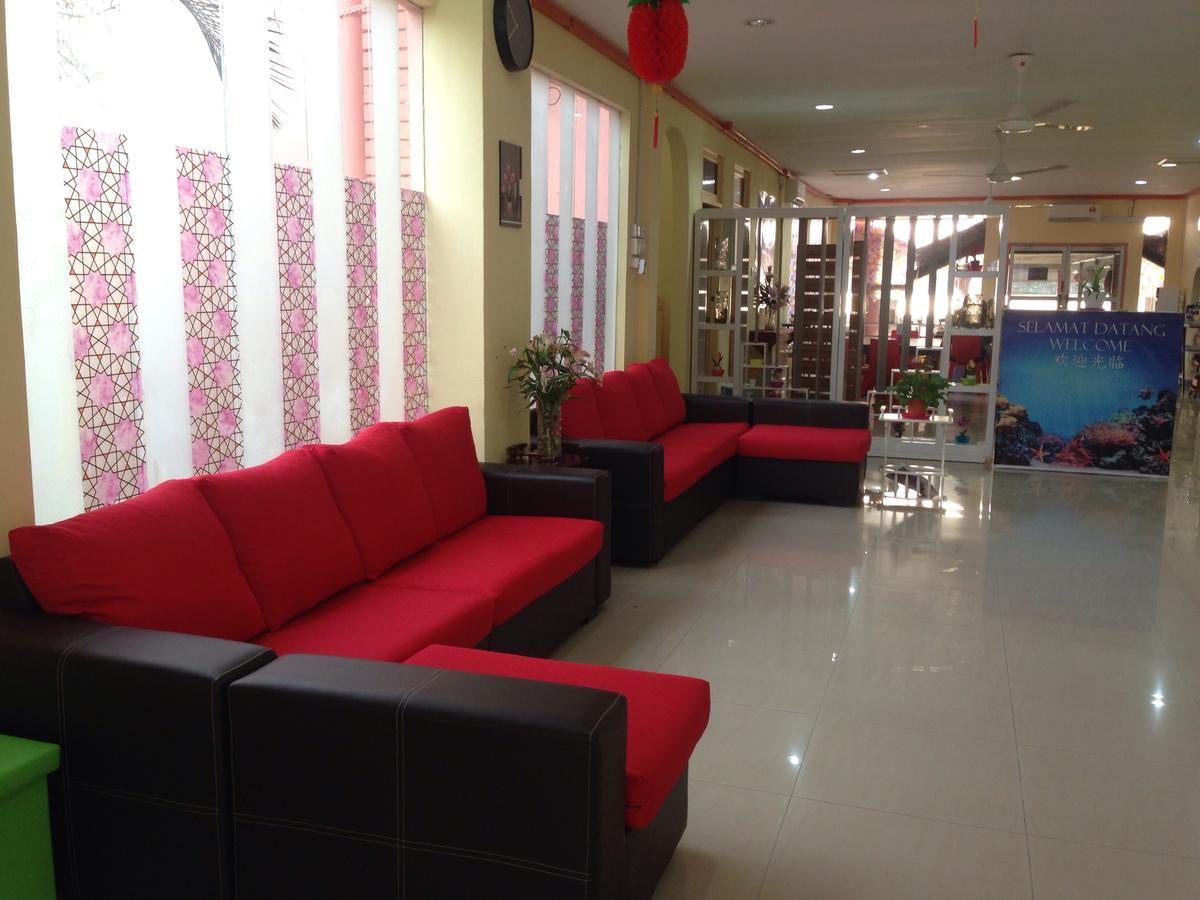 OYO 89640 Hotel Pelangi Marang Bagian luar foto