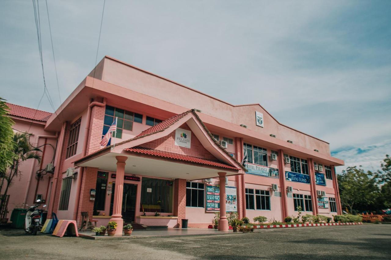 OYO 89640 Hotel Pelangi Marang Bagian luar foto
